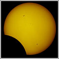 El eclipse parcial del 4 de enero de 2011 por Thierry Legault