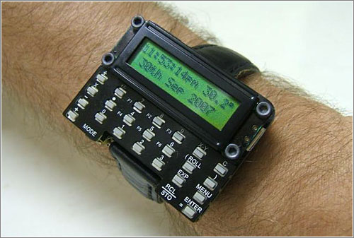 µWatch: reloj de pulsera + calculadora científica programable